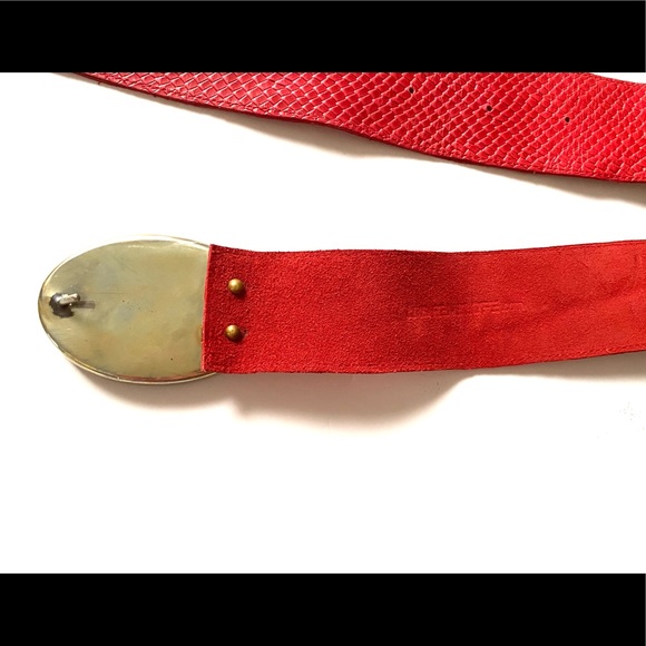 RED LEATHER STATEMENT  BELT - Picture 3 of 4